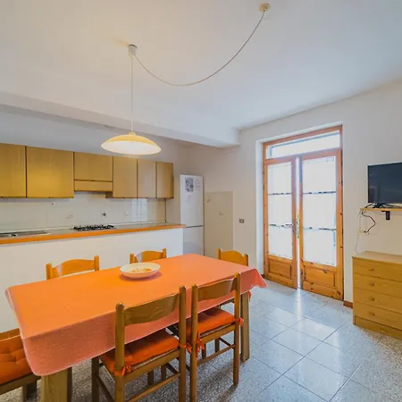 Apartament Casa - Goelba SantʼAndrea